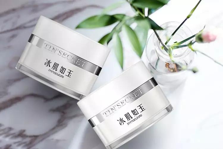 tst庭秘密冰肌如玉修复冻膜:秋季护肤,更要添"膜"力